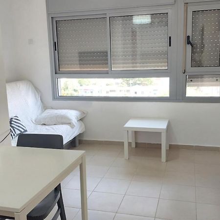 New Studio In Soroka Hospital Area Apartment Beersheba Bagian luar foto